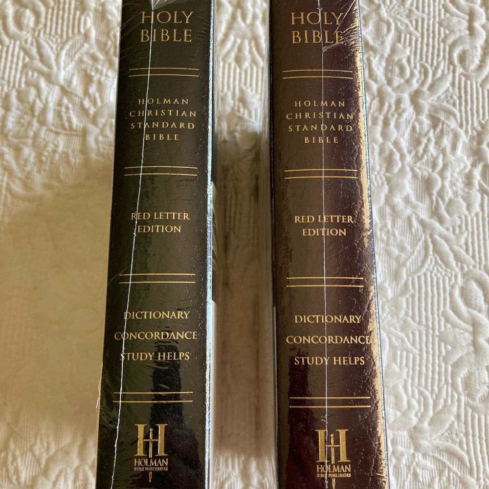 Bible Set - Picture 4 of 10